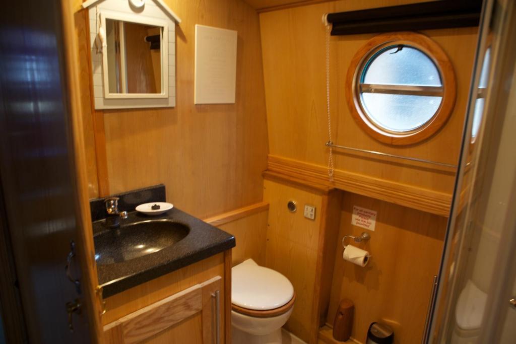 Houseboat Hotels เชฟฟิลด์ ภายนอก รูปภาพ